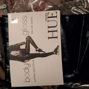 Hue faux leather leggings size L